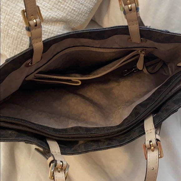 Michael Kors Purse - Picture 2 of 3